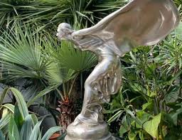 Welcome Avant Garden Bronzes
