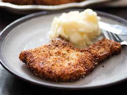 Combine the flour and some cayenne, salt and black pepper. Breaded Fried Pork Chops Recipe