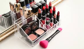 5 ways to organise your beauty dresser