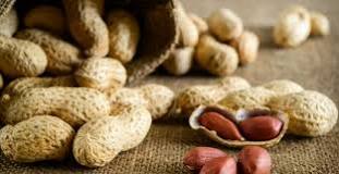 Est-ce que les cacahuètes font gonfler le ventre ?