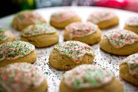At italian weddings, there is often a sweets table in addition to the cake, laden. Italian Christmas Cookie Recipes Giada