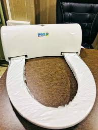 Plastic White Toilet Seat Cover