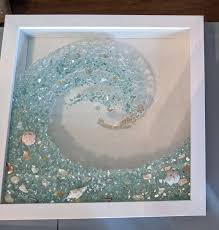 Glass Ocean Wave With Sea S Pieces