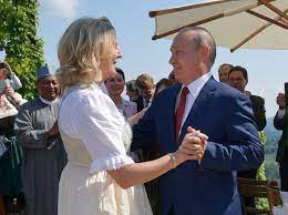 Karin Kneissl, Ministrul Austriac Care A Dansat Cu Putin La Nuntă, A Părăsit țara Din Cauza Amenințărilor Cu Moartea | Libertatea