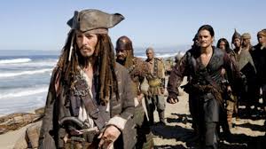 Im 17.jahrhundert sucht der pirat jack sparrow nach einem sagenumwobenen schatz in der karibik, als ihn das schicksal mit dem jungen will turner zusammenführt, der aus anderen gründen auf um den fluch zu brechen, brauchen sie elizabeth als opfer. Johnny Depp In Fluch Der Karibik 3 Der Erste Hippie Kultur Sz De
