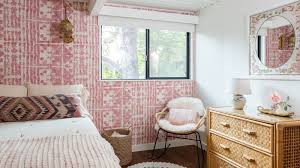 Decorate With Pink In The Bedroom