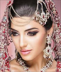 8 stunning bridal makeup looks to try
