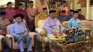 Tengku ahmad ismail muadzam şah, tengku panglima muda. Tunku Ismail Idris Wikivisually