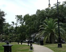 lower garden district coliseum square