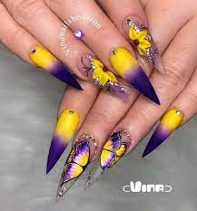 The below design is really simple and easy to but for those who are truly fanatic, here's another hip you want to try to show the world how crazy you. Crazy Nails Art Addicfashion
