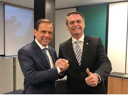 Resultado de imagem para Fotos governadores beijando a mÃ£o de Bolsonaro