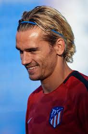 Haircut and bleach by slikhaar. Posting The Latest High Quality Football Pictures Like Or Reblog The Posts If You Enjoy Them Antoine Griezmann Griezmann Griezmann Hair