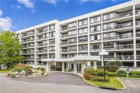 400 high point dr unit ph4 condo for