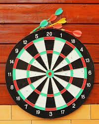 what is a dart board with picture