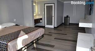 bell gardens inn suites 88 9 9