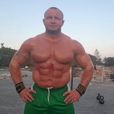Born 7 february 1977), known in poland as pudzian and dominator is a polish former strongman competitor and current. Mariusz Pudzianowski Is Still In World S Strongest Fan Facebook