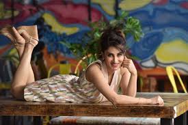 Beauty Galore HD : Smita Gondkar Flashing Hot Thighs New Glam Photos |  Marathi Actress