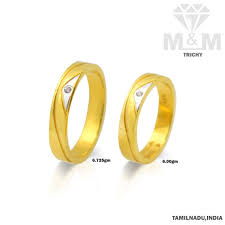 gorgeous gold couple wedding ring