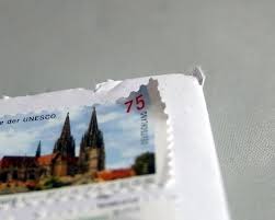Briefumschlag mit aufgeklebt, optimal an die farbgebung ihrer fenster. Briefmarken Vom Umschlag Losen Geht Leicht Frag Mutti