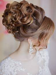 5 best glamorous hairstyles for prom