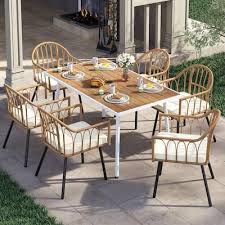 Polyester Yellow Patio Dining Sets