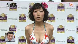 Hカップ巨乳たんぽぽ川村エミコの着衣おっぱい谷間画像がエロすぎて抜ける！ : にゅーえろす