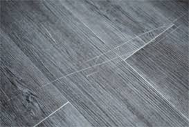 how to fix scratches on laminate floors