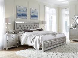 At rooms to go outlet, you'll find fantastic deals on discount queen bedroom sets that range in style from the classical and elegant to the hip and modern. Modern Platform Beds Sets Bedroom Furniture Comfyco Furniture