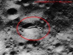 Resultado de imagem para pictures+mona lisa on the moon