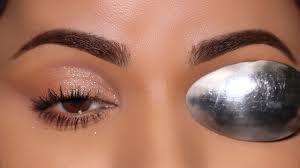 uneven hooded eyes is this viral spoon