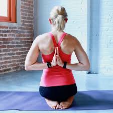 yoga poses for upper body traps