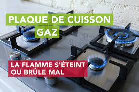 Plaque de cuisson gaz : pourquoi la flamme s'éteint ou brûle mal ? - SOS  Accessoire