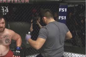 Ufc president dana white told fox sports on friday. Ufc Title Contender Kelvin Gastelum Highlights Tuf With Elite Corner Work Get Your Hips In Kinda Like You Re With Your Wife Bloody Elbow