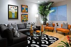 what colors go with a black sofa