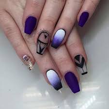 Ca peut juste faire un nail. Acrylic Nails Design Beige With Royal Blue New Expression Nails