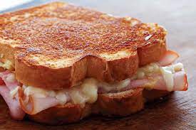 grilled ham and cheese sandwich leite