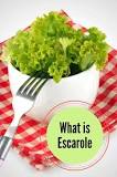 How do you store cooked escarole?