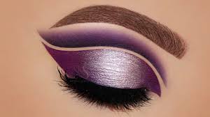 plum cut crease makeup tutorial