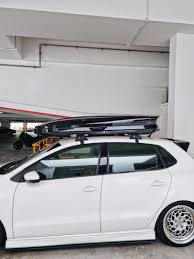 universal roof rack with box car