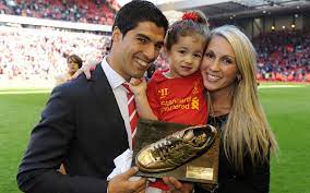We just can't get enough! Image Luis Suarez S Wife Shares Christmas Family Photo On Instagram Caughtoffside