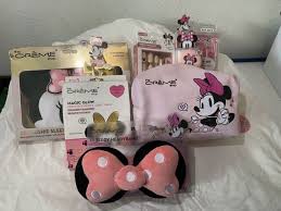 minnie mouse disney cosmetic bags 1968