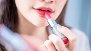 por lipsticks according to insram