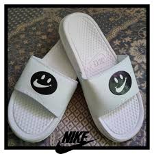 1,571 nike slides products are offered for sale by suppliers on alibaba.com, of which women's slippers accounts for 1 there are 121 suppliers who sells nike slides on alibaba.com, mainly located in asia. Oem Slides Nike Benassi In Smiley Print Design For Men Shopee Philippines