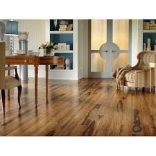 laminated wooden flooring carpet