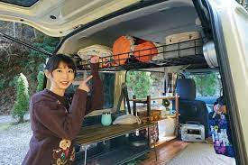 軽自動車のスペースを広くする 収納 森 風美の車中泊 ただ今 軽バン改造中 vol 8 クルマとカスタムで暮らしをカエる カエライフ custom enjoy life 軽バン 車中泊 バンでの生活