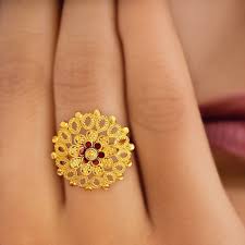 Tanishq 22kt Yellow Gold Finger Ring With Floral Design