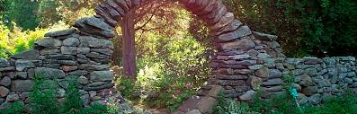 38 eye catching moon gate designs for