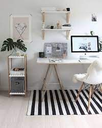 Cute Desk Decor Ideas For Your Dorm Or