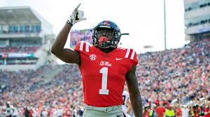 Patriots Reportedly Met With Ole Miss Wr A J Brown Cbs Boston