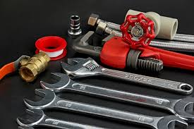 A full guide on the best plumbing tools to have if you want a successful plumbing business, from plumbing drain cleaning tools to safety tools. 21 Best Tools Every Plumber Needs In Their Toolbox
